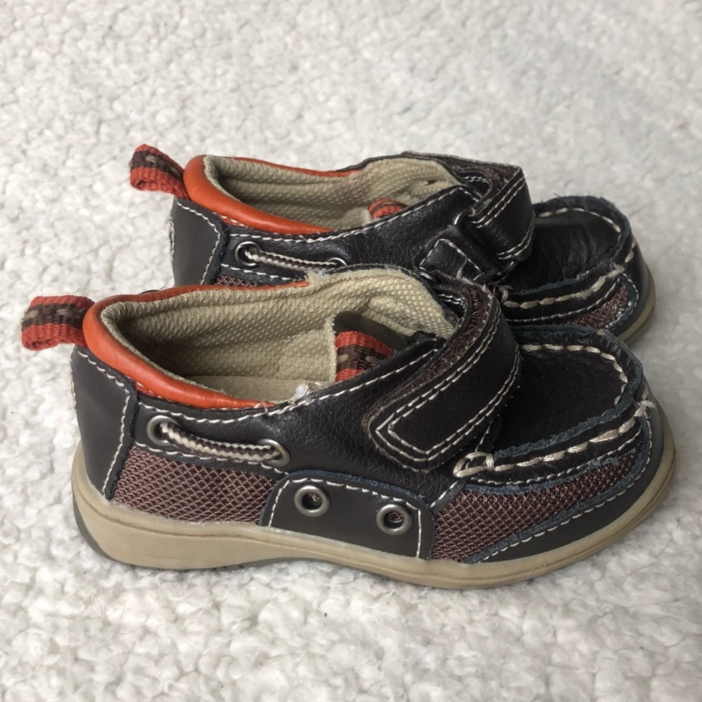 Genuine Kids Osh Kosh Boats Shoes